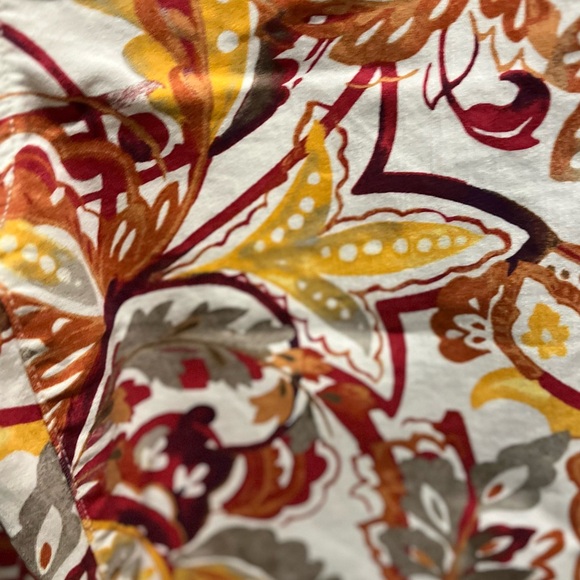 124. NWT WOMENS CHICO’S 2/L DETAIL DENIM JEANS - Picture 5 of 6